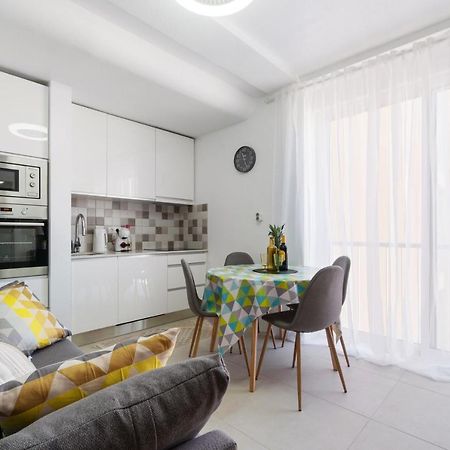 Apartament Amarillo Soleado Torrevieja Zewnętrze zdjęcie