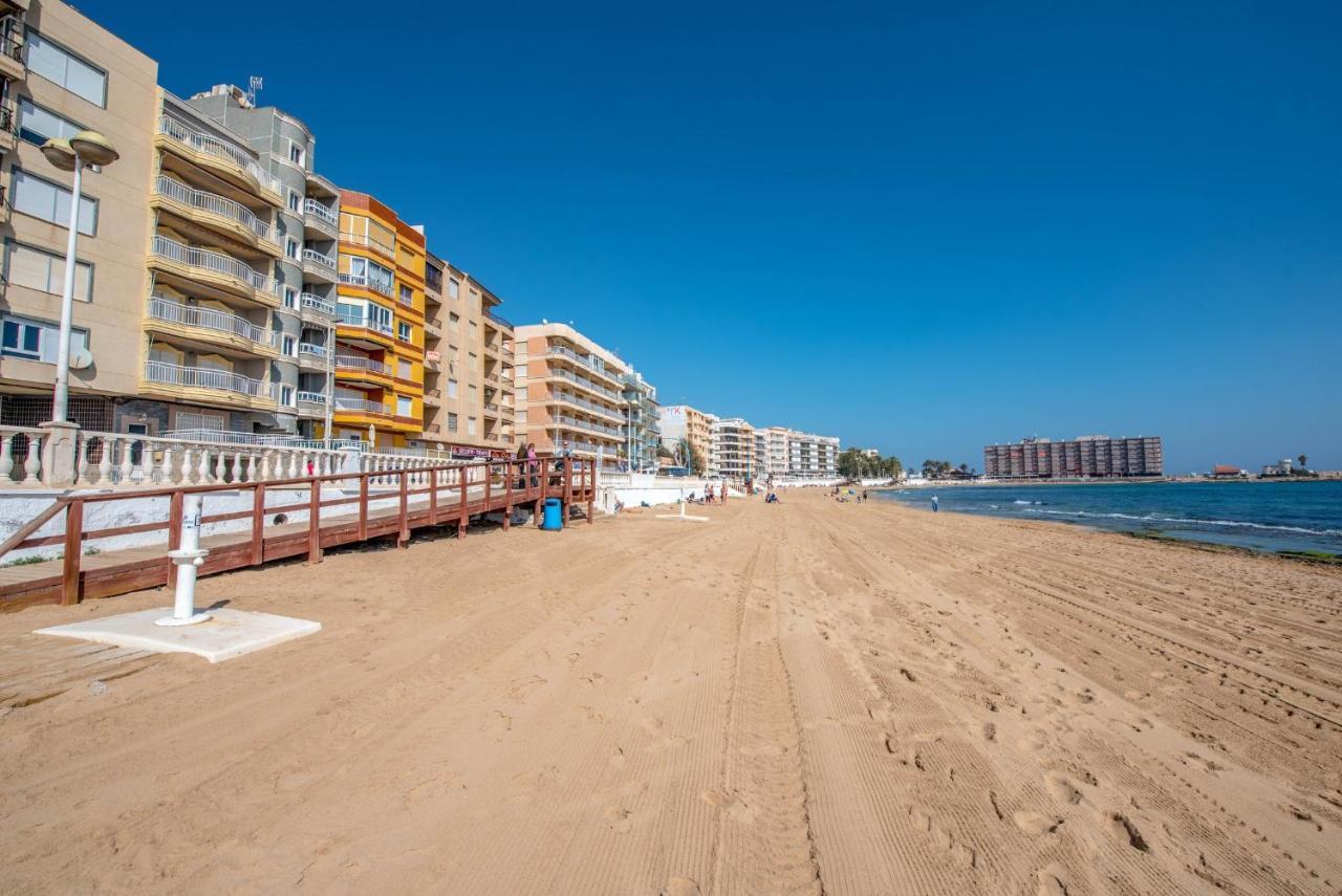 Apartament Amarillo Soleado Torrevieja Zewnętrze zdjęcie